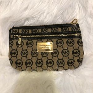 Wristlet